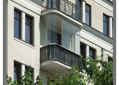 Финское безрамное остекление балкона в Жуковском