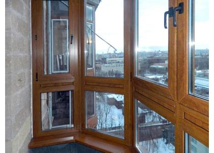 Французское остекление балкона профилем Veka с ламинированием под дерево в Жуковском
