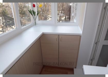 Теплое остекление пластиковыми окнами с выносом подоконника в Жуковском