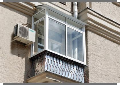 Холодное остекление балкона алюминиевыми окнами с металлической крышей Жуковском